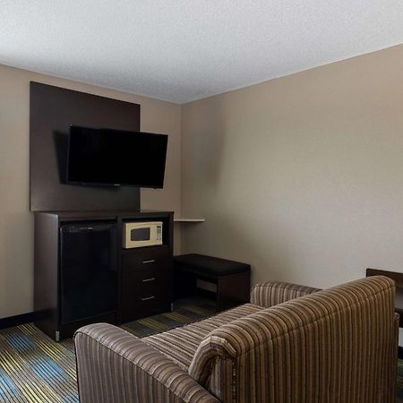 The Inn&Suites Sw Omaha Extérieur photo