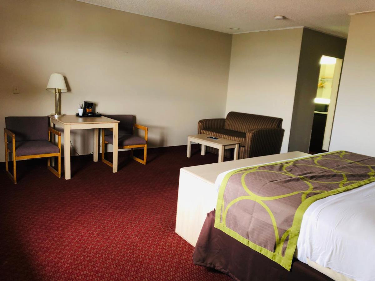 The Inn&Suites Sw Omaha Extérieur photo