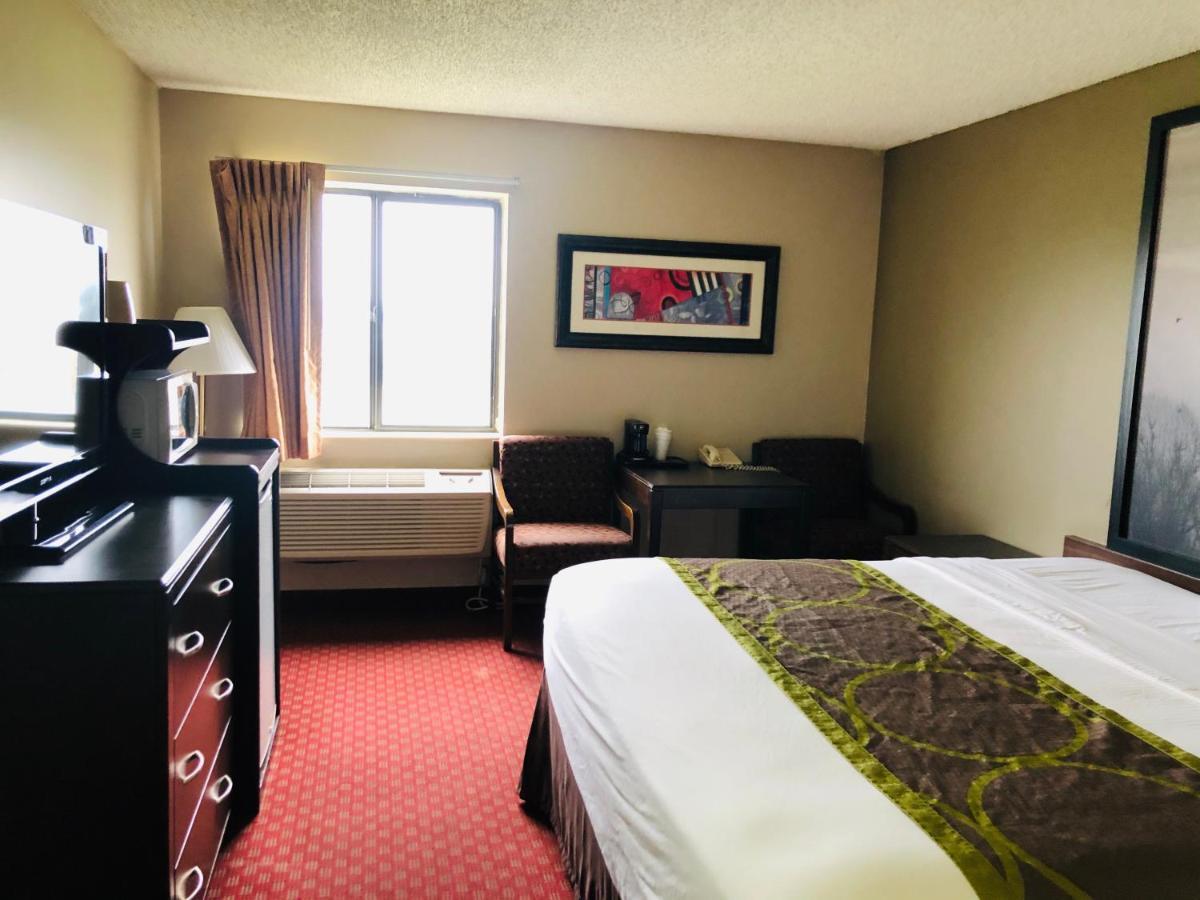 The Inn&Suites Sw Omaha Extérieur photo