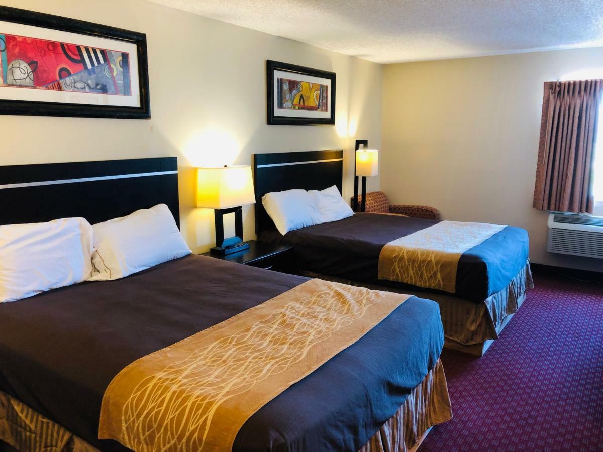 The Inn&Suites Sw Omaha Extérieur photo