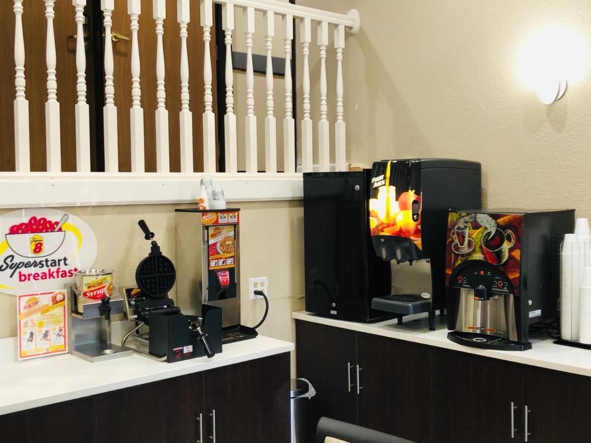 The Inn&Suites Sw Omaha Extérieur photo
