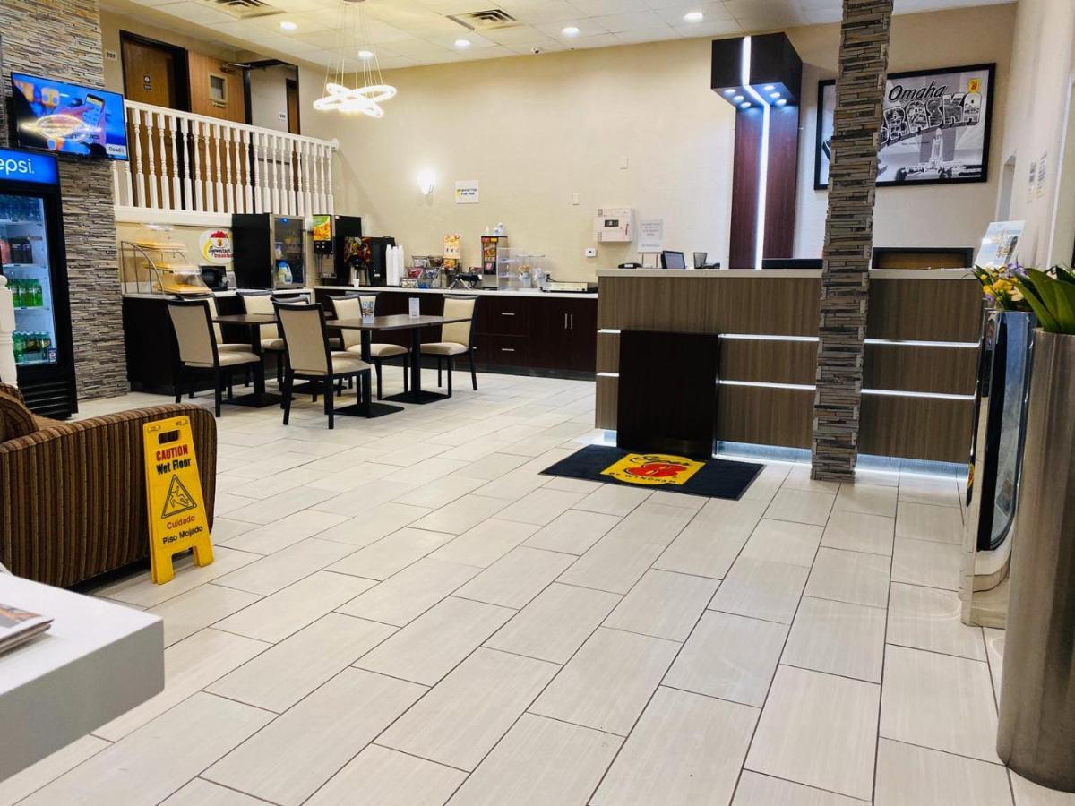 The Inn&Suites Sw Omaha Extérieur photo